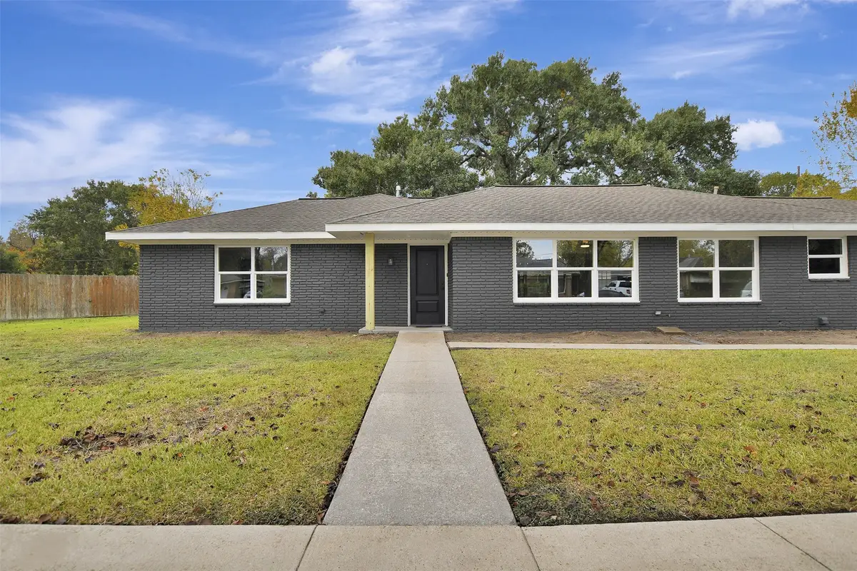 1914 Monroe Drive, Pasadena, TX 77502 - Image #1