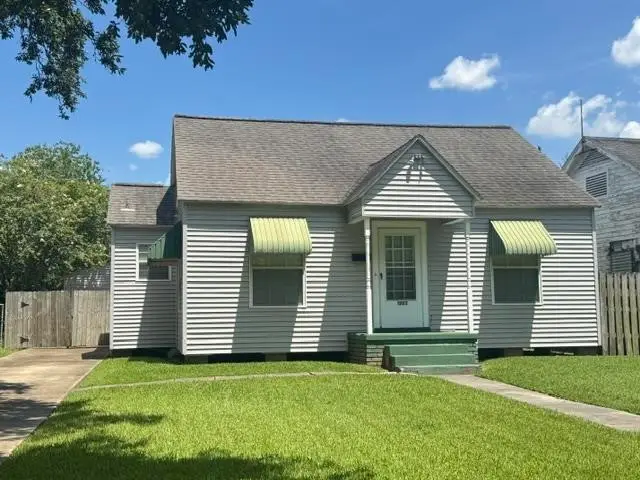 1202 17th Street, Orange, TX 77630 - #1