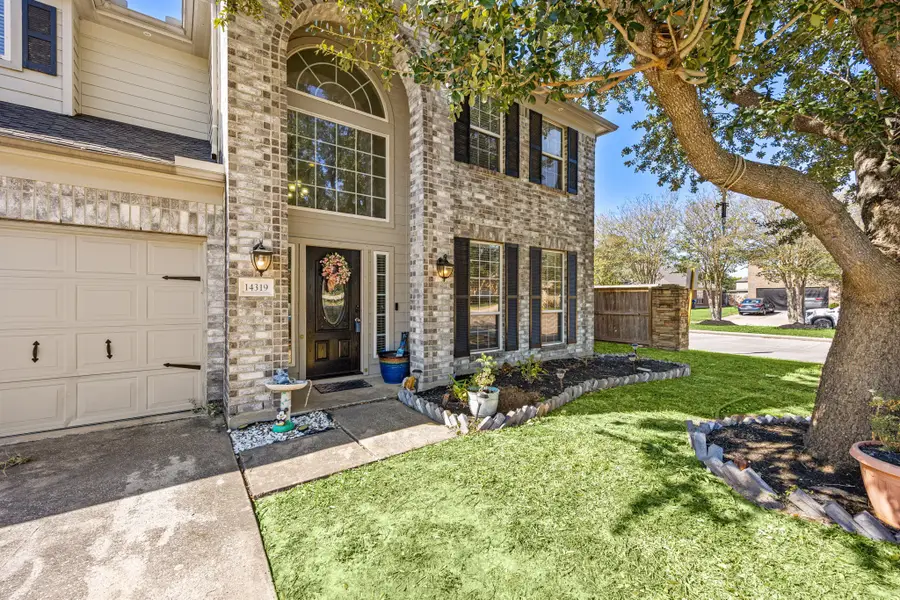 14319 Pipers Gap Court, Houston, TX 77090 - Image #3