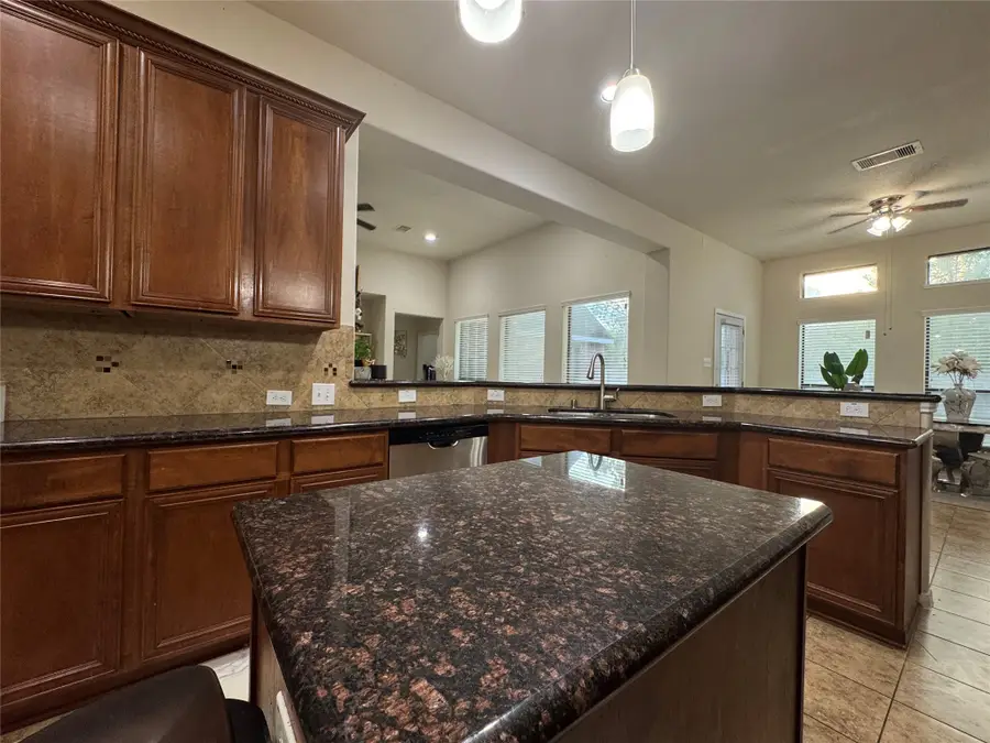 7818 Pacific Spring Lane, Richmond, TX 77407 - Image #3