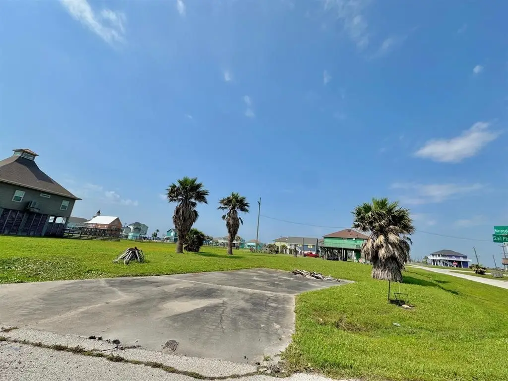 985 Sailfish, Crystal Beach, TX 77650 - #1