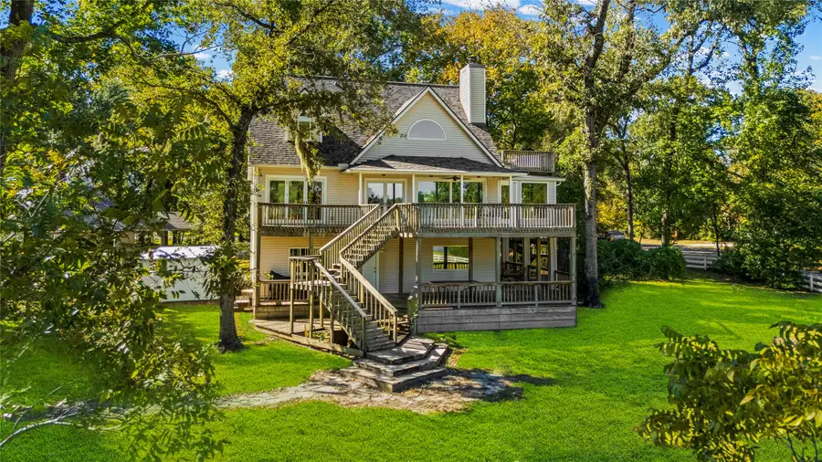 416 Island Dr, Livingston, TX 77351 - Image #2