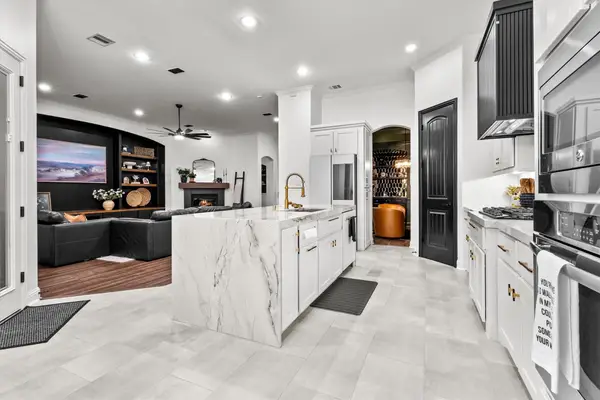 1326 Elkins Hollow Lane, League City, TX 77573