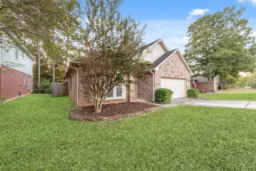 3520 White Oak Point Drive, Conroe, TX 77304 - Image #2