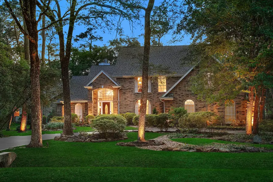 38 Southgate Drive, The Woodlands, TX 77380 - Image #2