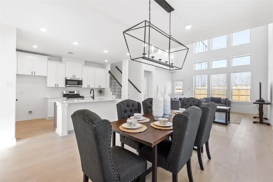 404 Kendall Crest Drive, Alvin, TX 77511 - Image #3