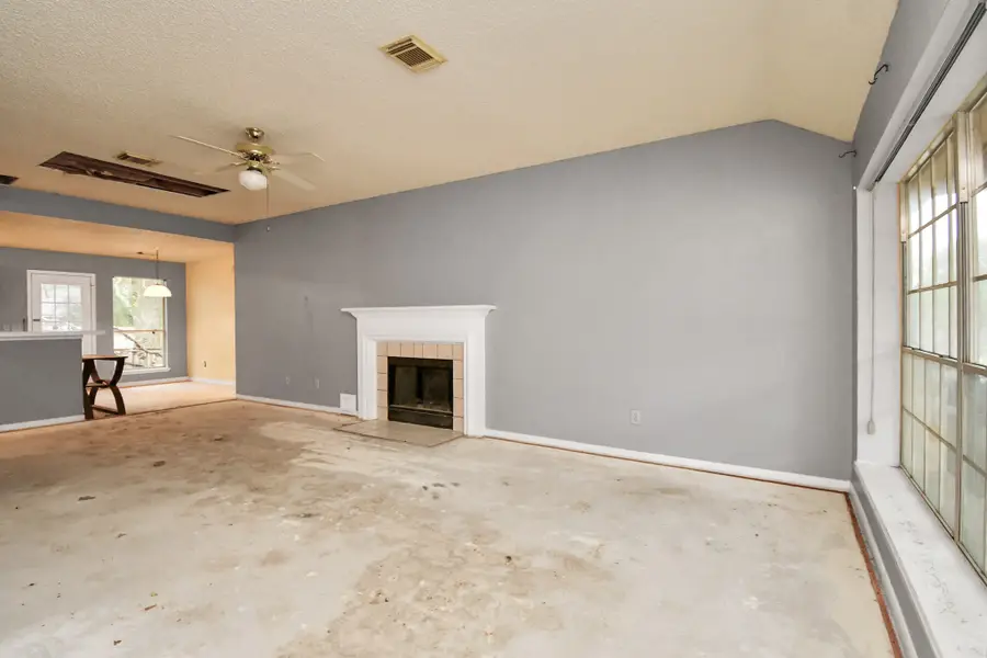 7 Amber Fire Place, The Woodlands, TX 77381 - Image #3