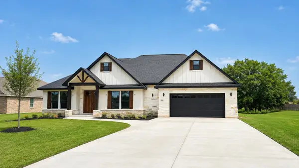 483 Buffalo Trail, Angleton, TX 77515