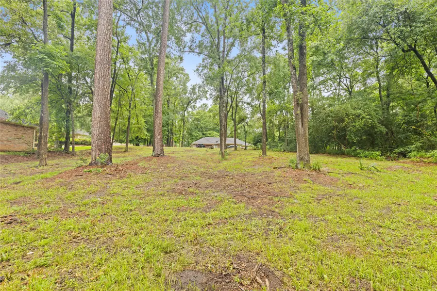 814 Overbrook Drive, Huntsville, TX 77340 - #2