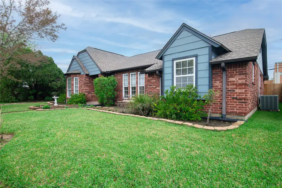 723 Whitecap Drive, El Lago, TX 77586 - #2