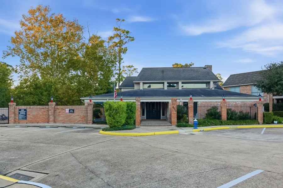 2224 S Piney Point Road #222, Houston, TX 77063 - Image #2