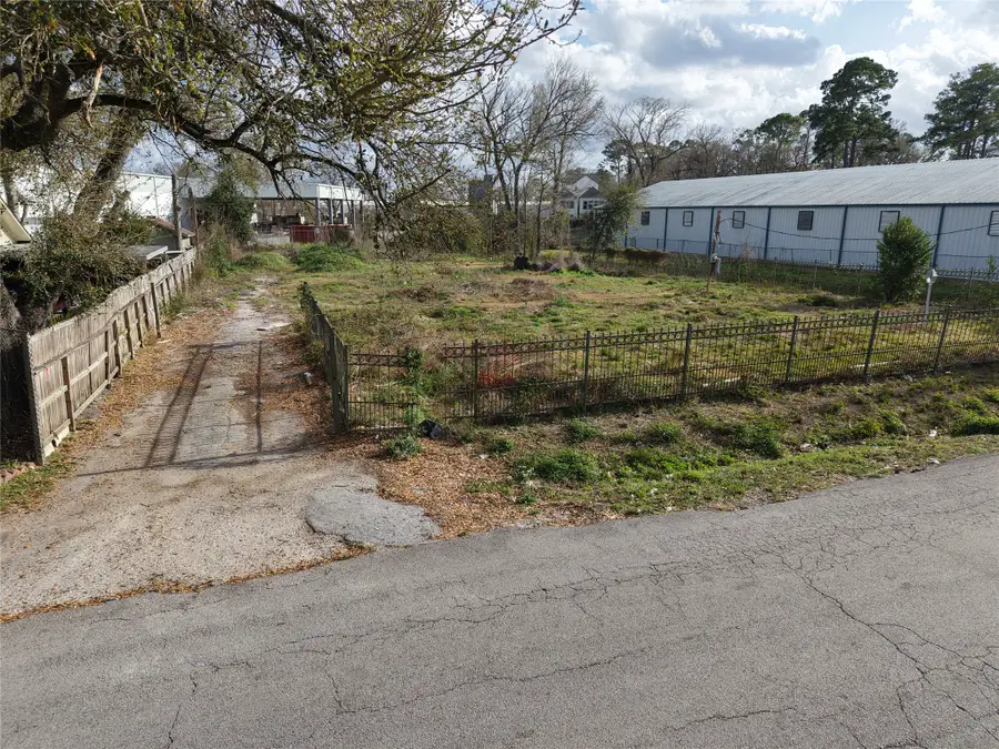 345 Delz Street, Houston, TX 77018 - #3