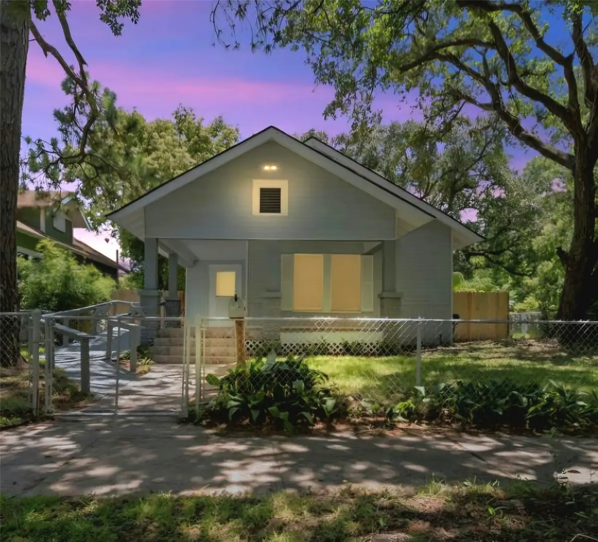 317 11th Avenue N, Texas City, TX 77590 - Image #1