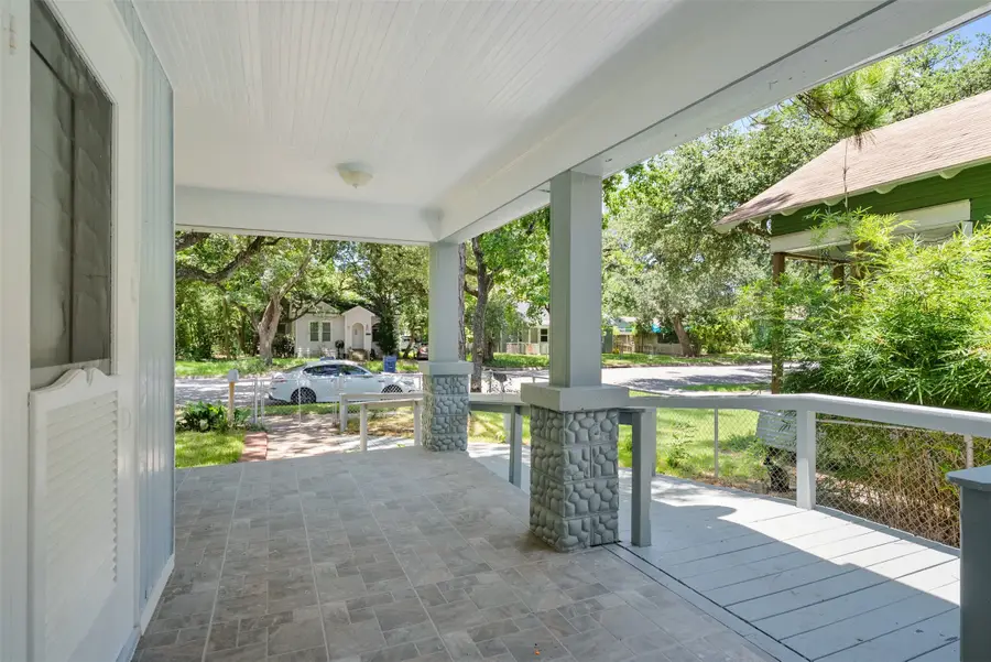 317 11th Avenue N, Texas City, TX 77590 - Image #3