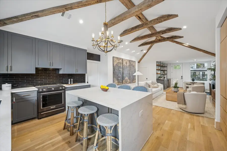 406 Bomar Street, Houston, TX 77006 - Image #2