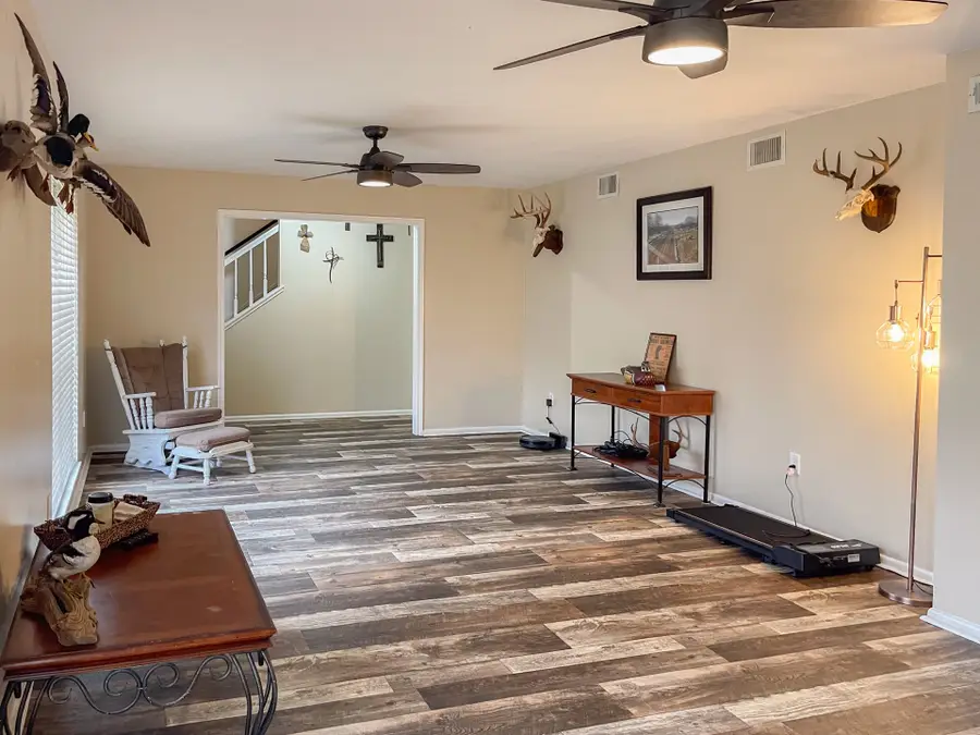 905 Center Street, El Campo, TX 77437 - #3