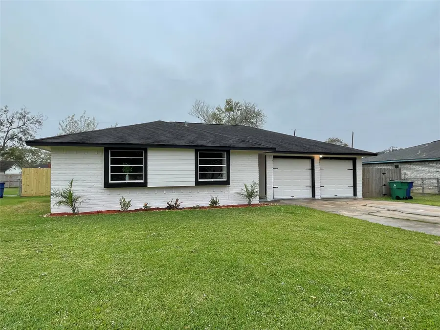 251 Schley Street, Richwood, TX 77531 - Image #3