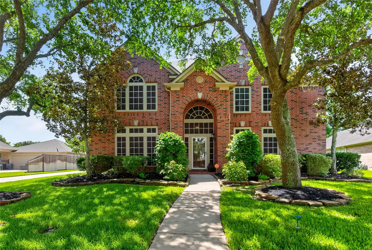 2804 Harvest Hill Drive, Friendswood, TX 77546 - #1