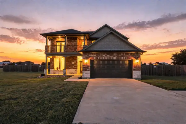 11718 Casadores Lane, Needville, TX 77461