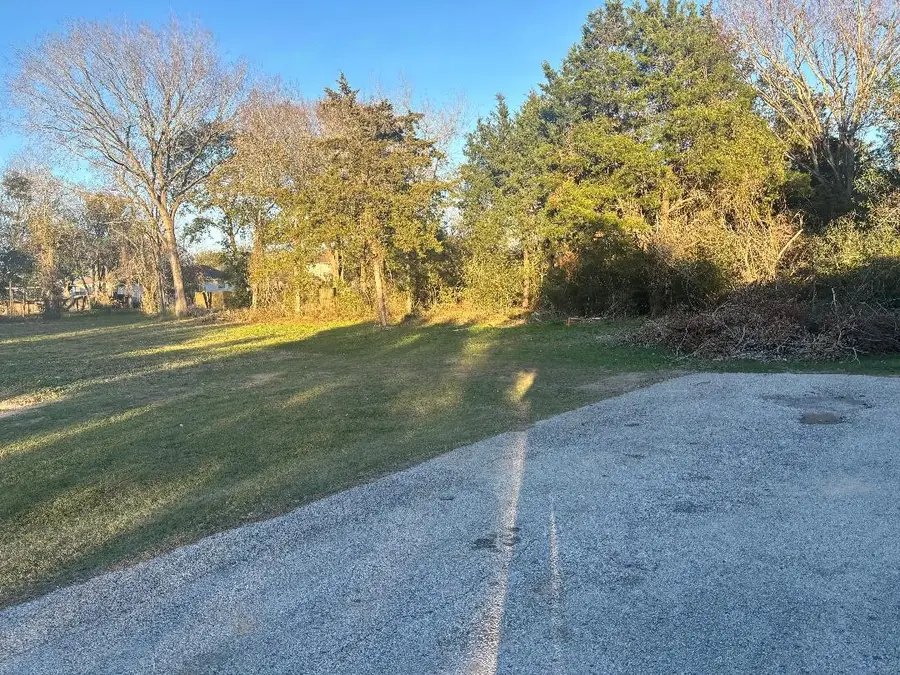 3900 Avenue B, Brookshire, TX 77423 - #2