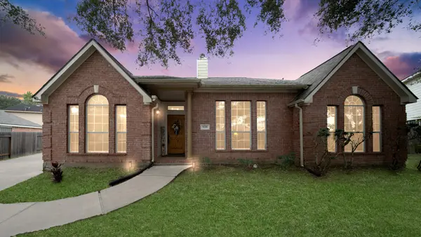 5718 Skydale Lane, Richmond, TX 77469