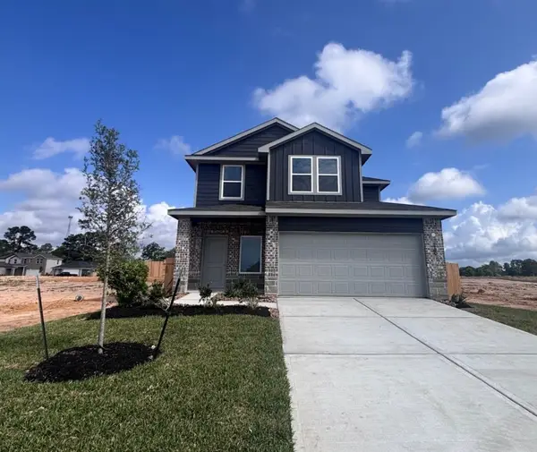 169 Rising Cedar Lane, Hockley, TX 77447