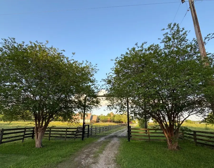 360 Fm 1011 Road, Liberty, TX 77575 - #2