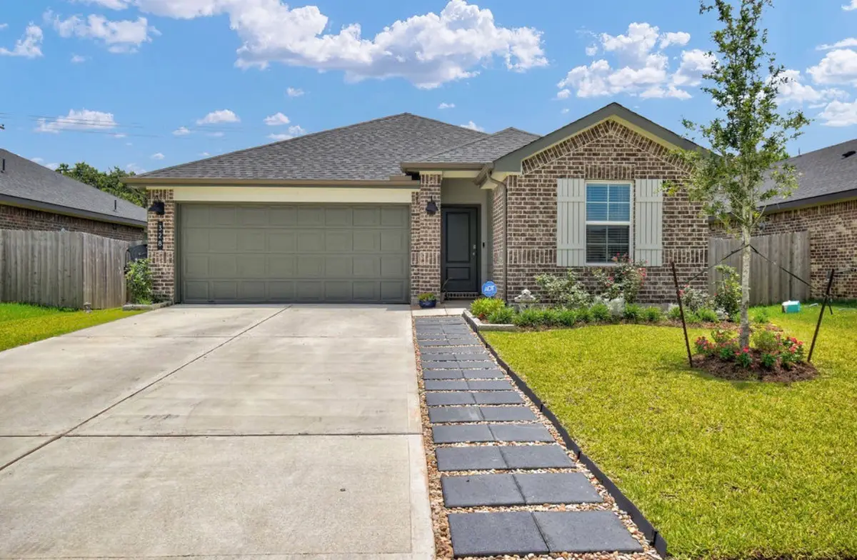 328 Amy Street, Angleton, TX 77515 - #1