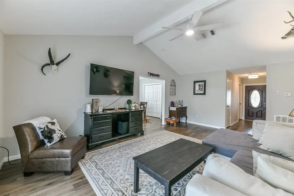 9902 Wren Street, La Porte, TX 77571 - Image #1