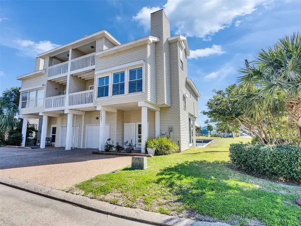 16627 Bayfront Drive, Jamaica Beach, TX 77554