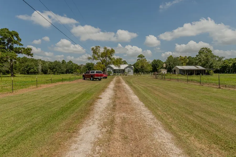 1401 E Buccaneer Drive, Winnie, TX 77665 - #2