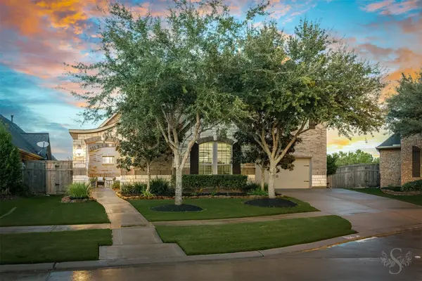 27506 Lakeway Trail Lane, Fulshear, TX 77441