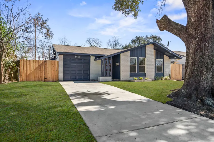 10807 Segrest Drive, Houston, TX 77047 - #2