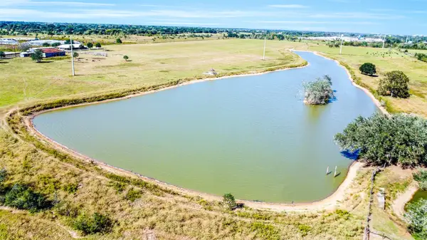 35784 Brumlow Road, Hempstead, TX 77445