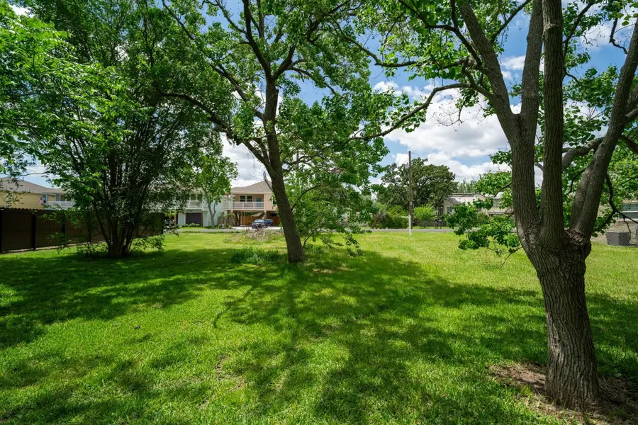 402 Bay Oaks Drive, La Porte, TX 77571 - #3