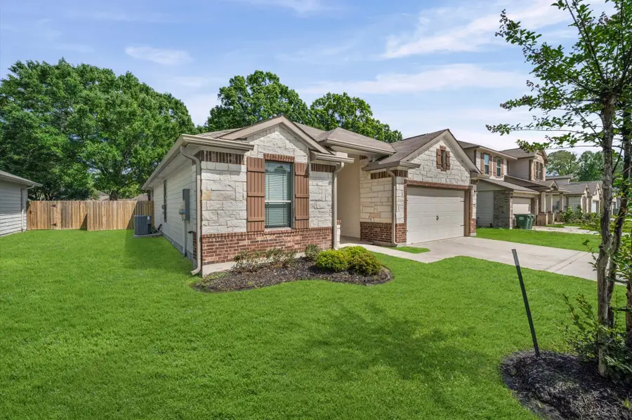 612 Danielle Street, Dayton, TX 77535 - #2