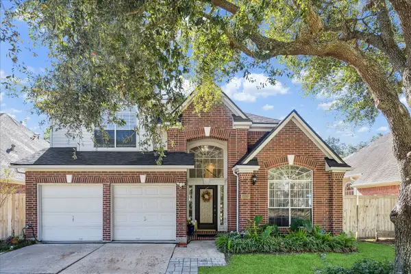 14131 Lake Trail Drive, Sugar Land, TX 77498