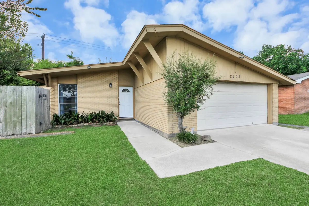 2703 Knotty Oaks Trail, Houston, TX 77045 - #1