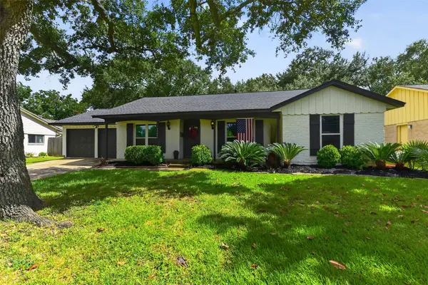 10407 Winding Trail Road, La Porte, TX 77571