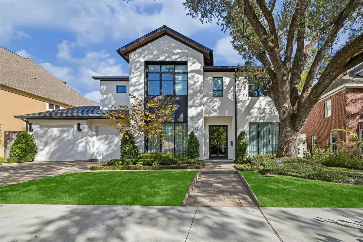 212 E Cowan Drive, Houston, TX 77007 - Image #1