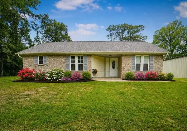 1003 Cherry Creek Road, Dayton, TX 77535