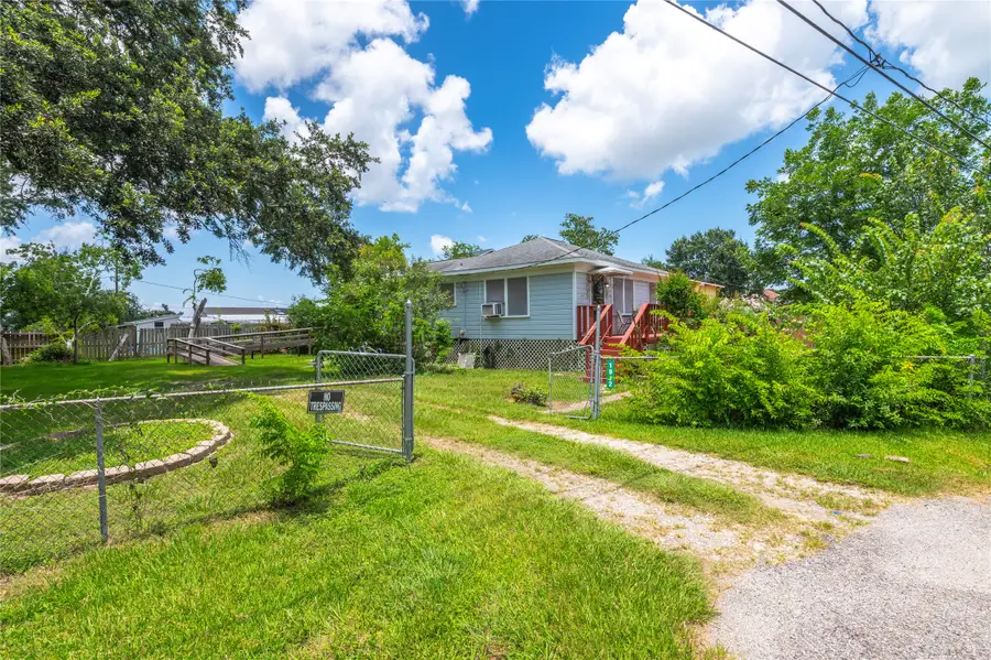 1912 E Winn Street, Kemah, TX 77565 - #3