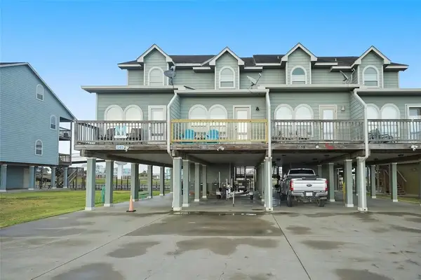 143 Boat Slip Road, Matagorda, TX 77457