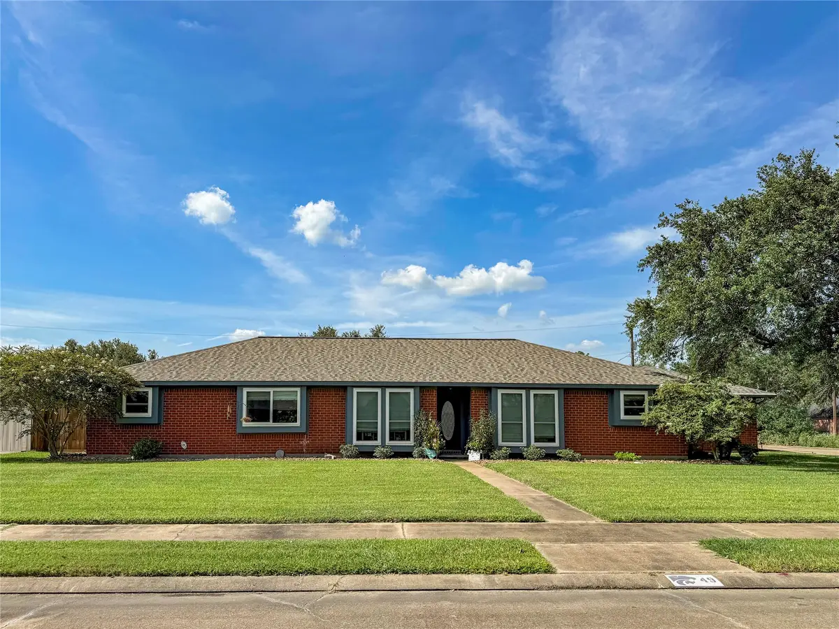 49 Colony Square, Angleton, TX 77515 - #1