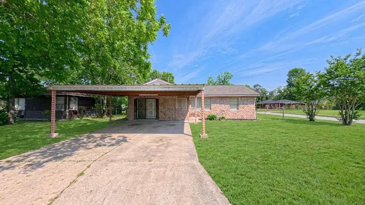 7261 Boggess Road, Houston, TX 77016 - #1