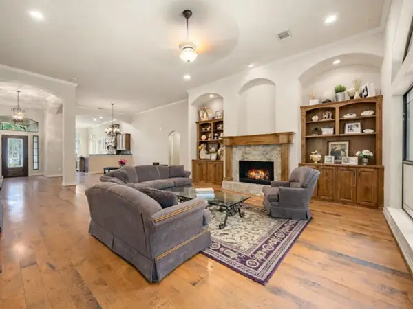 28618 Benders Crossing Drive, Spring, TX 77386