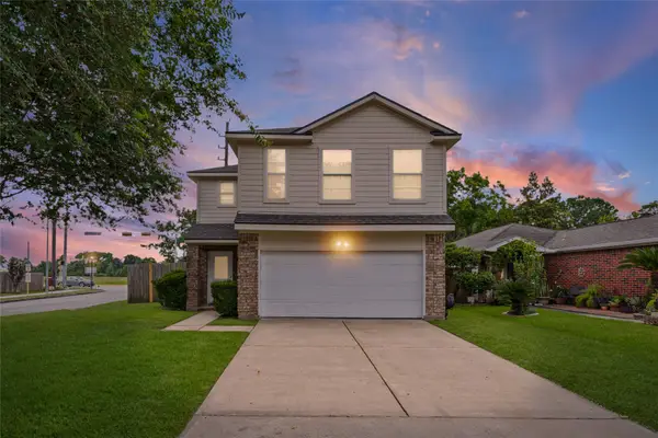 13703 Paxton Drive, Houston, TX 77014