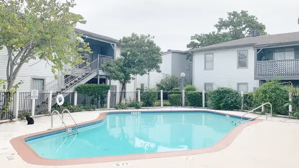 7200 Clarewood Drive #1805, Houston, TX 77036