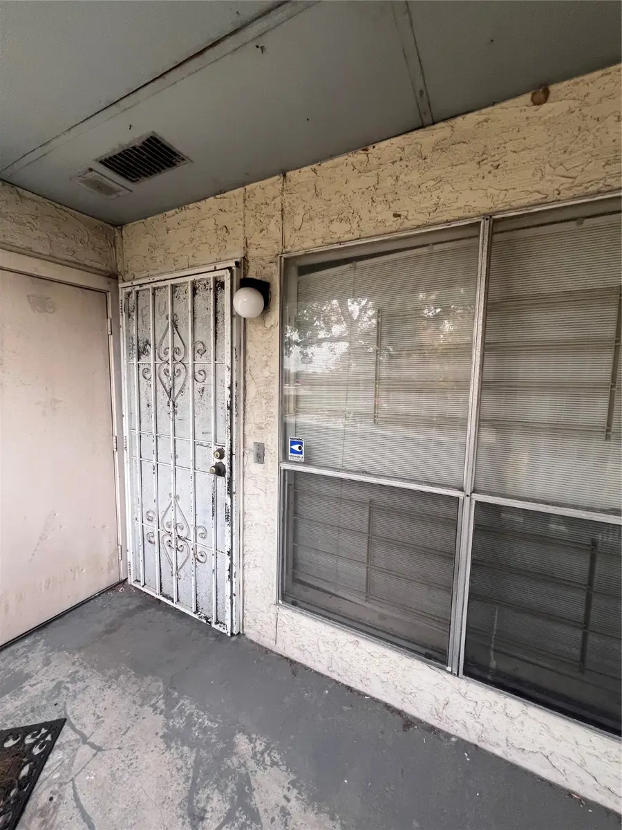 7313 Gulf Freeway #123, Houston, TX 77017 - Image #2