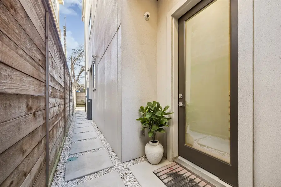 2147 Harold Street, Houston, TX 77098 - #3